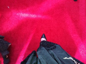 Punaisella matolla.©KU