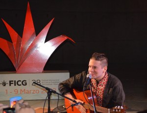 Eero Heinonen keikalla.