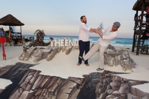 Mayat olivat väärässä, Seth Rogen ja Evan Goldberg kehittivät koomisemman maailmanlopputeorian  This Is The End -komediassa. 